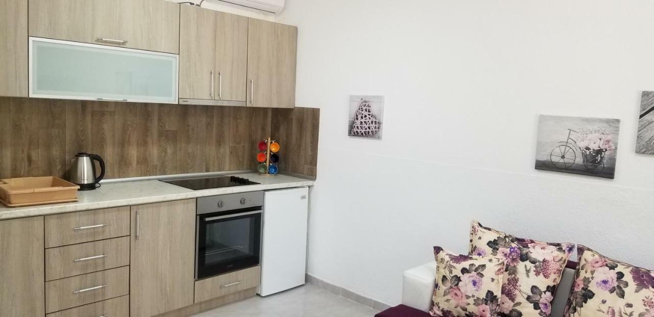 Riviera Inn Apartments ウルツィニ エクステリア 写真